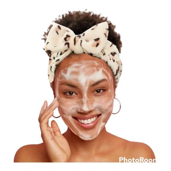 Vivitar Plush Leopard/Crème Bowknot Spa Headbands Set of 2 NWT - Picture 1 of 4